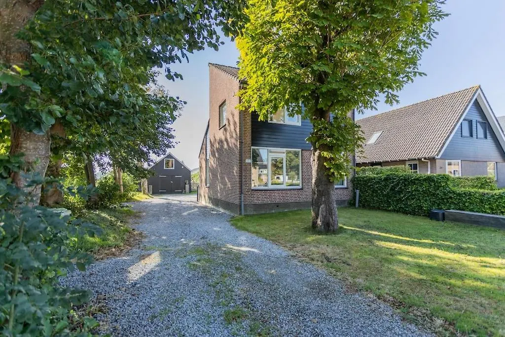 Vrijstaand Huis Met Tuin Aan Vaarwater, Vlakbij Amsterdam Aalsmeer